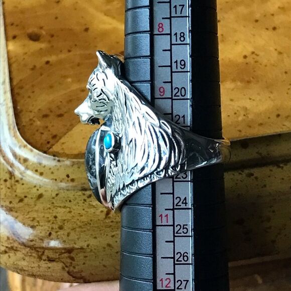 White Buffalo Turquoise Sterling Silver Bear Ring Size 10 - Picture 4 of 10
